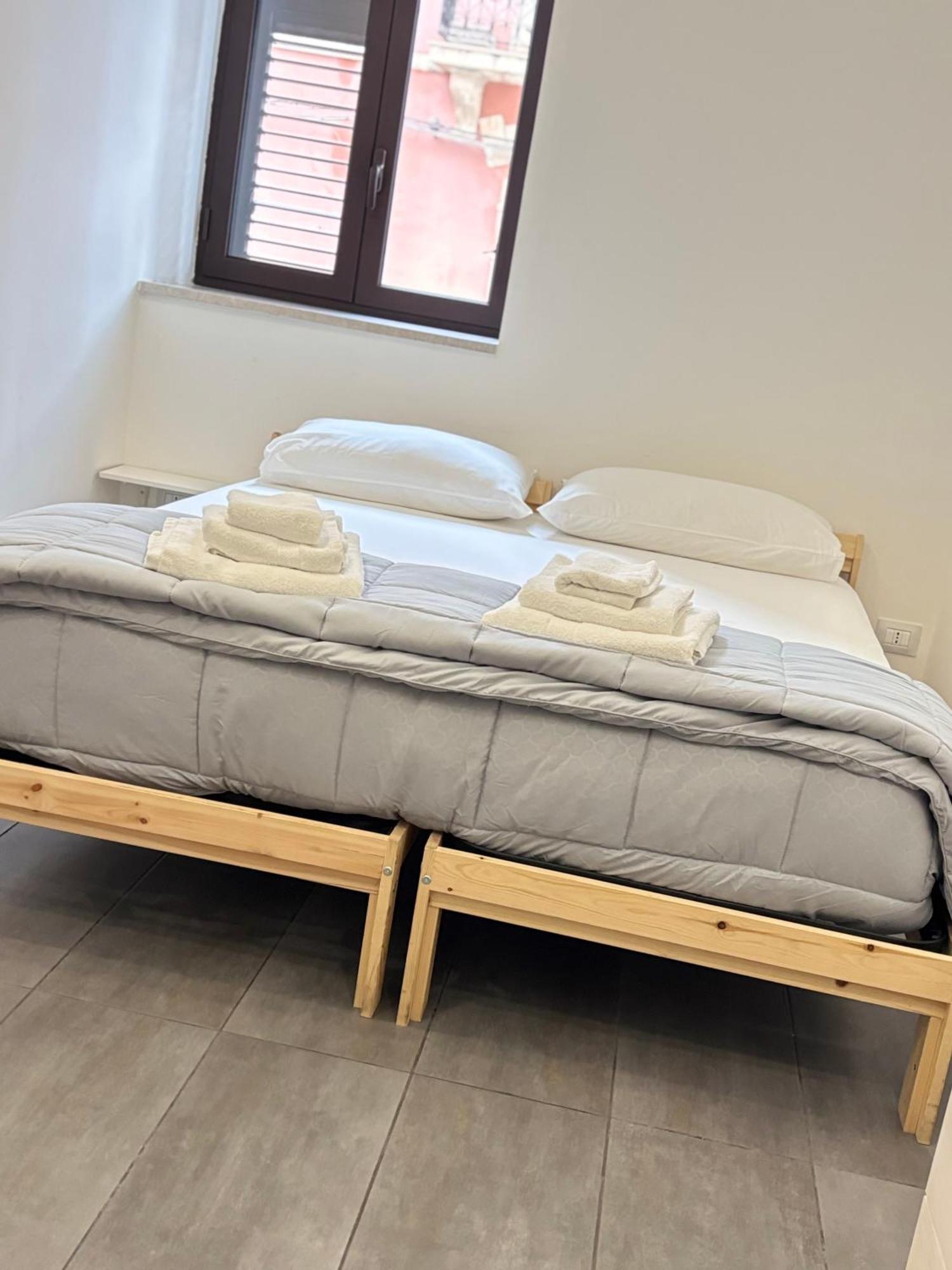 סירקוזה Dionisio Apartments מראה חיצוני תמונה