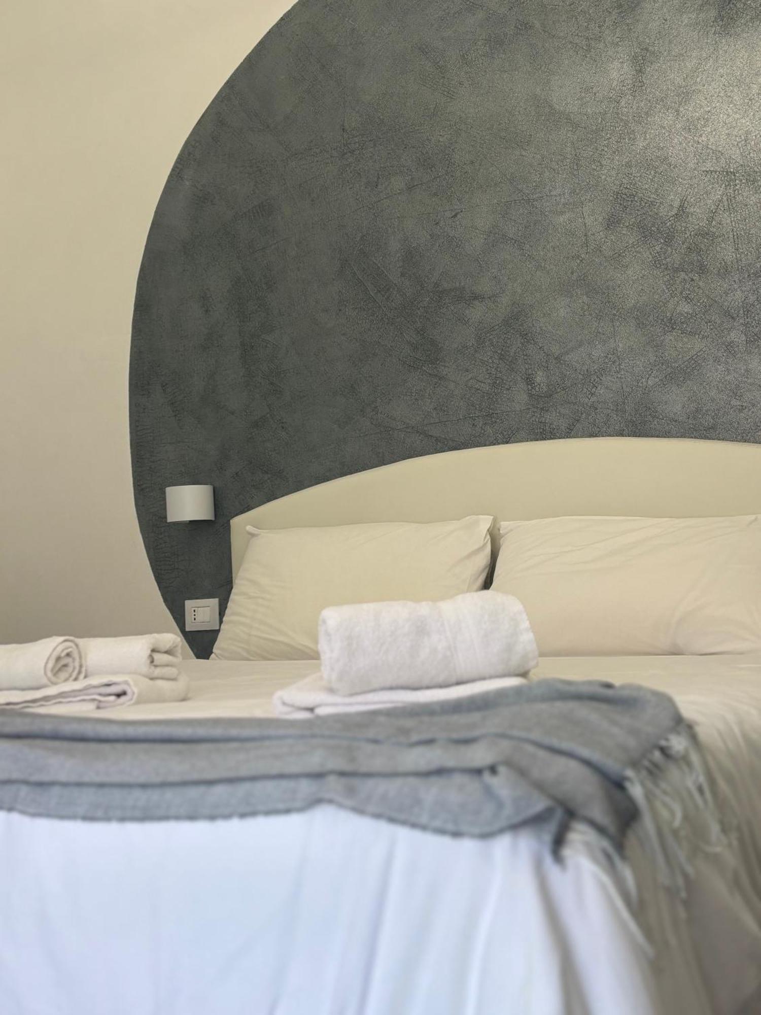 סירקוזה Dionisio Apartments מראה חיצוני תמונה