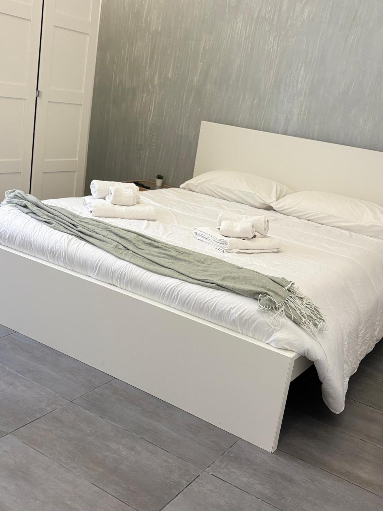 סירקוזה Dionisio Apartments מראה חיצוני תמונה